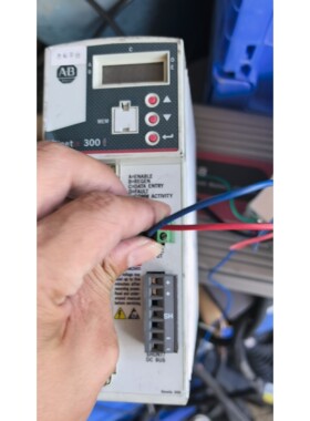 ABKinetix 300伺服驱动器,型号2097-议价产品