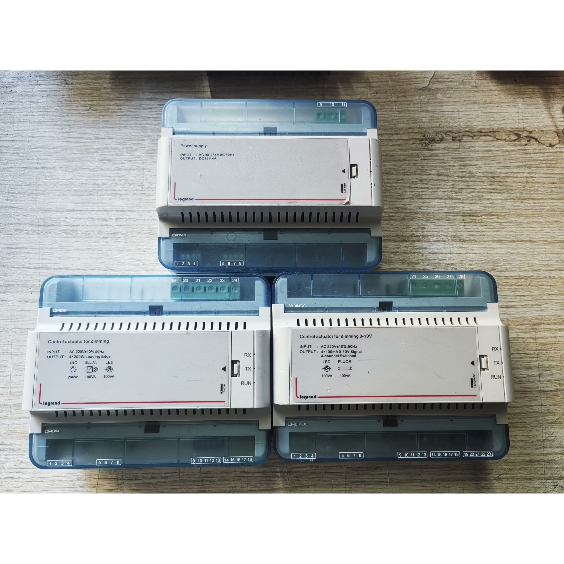 罗格朗电源LS/PWR4一个280元,调光控制执行器两个,L议价产品