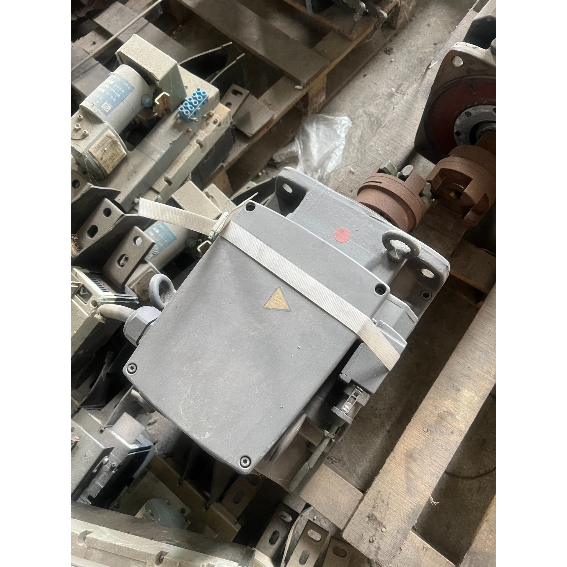 电机1PH8131-1DF22-0GC1.德国原装,三议价产品