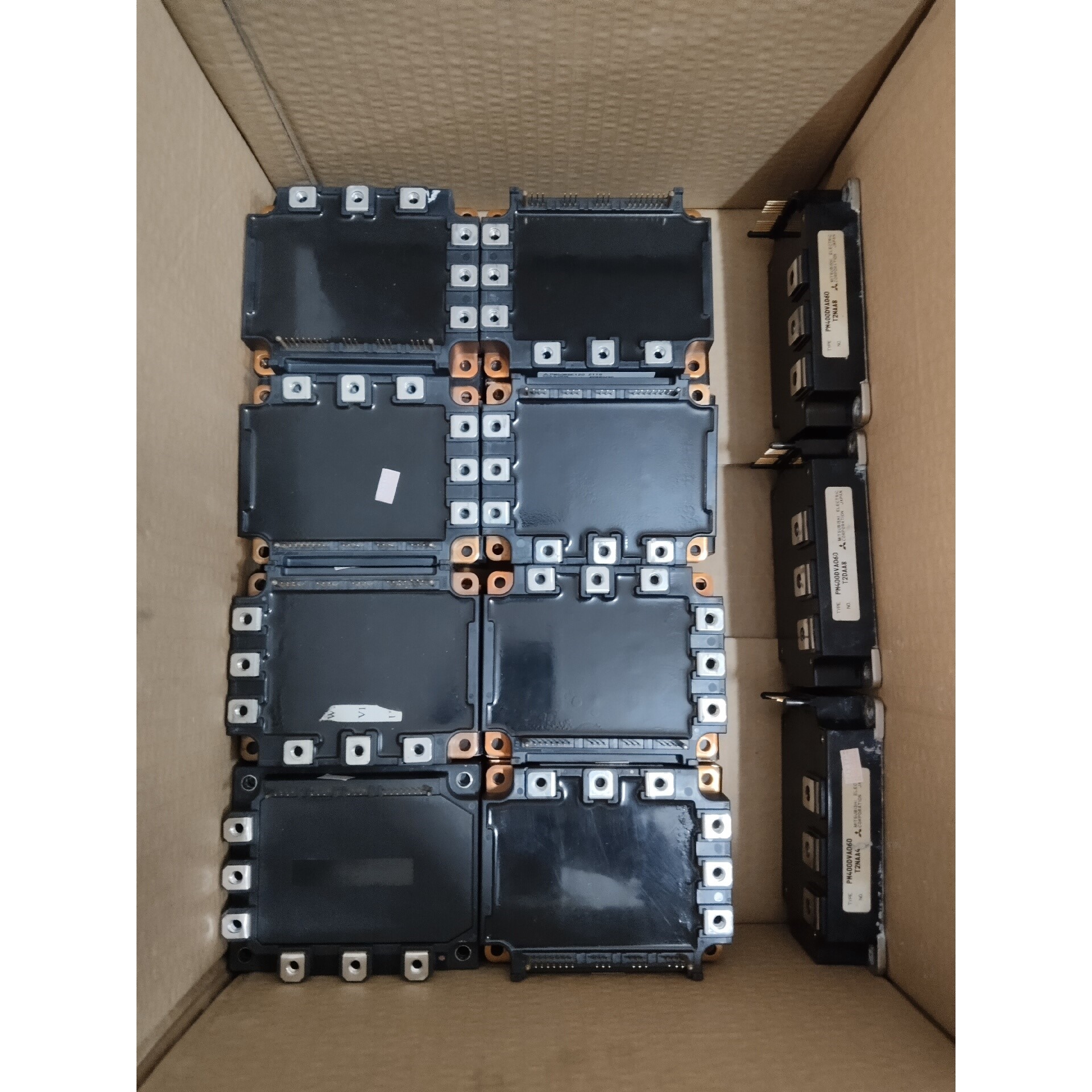 PM50RSE120,7MBP100RTB060,7MBP5议价产品