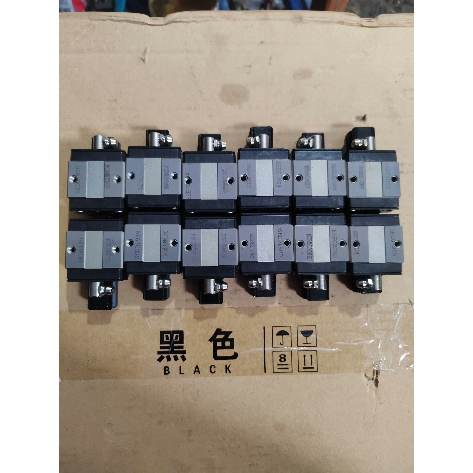 THK SR15V导轨滑块成色新,手感好议价产品