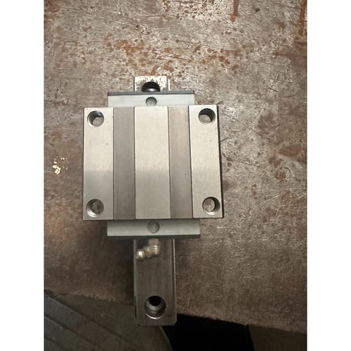 台湾STAF直线导轨BGXH25FN法兰标准滑块成色新议价产品