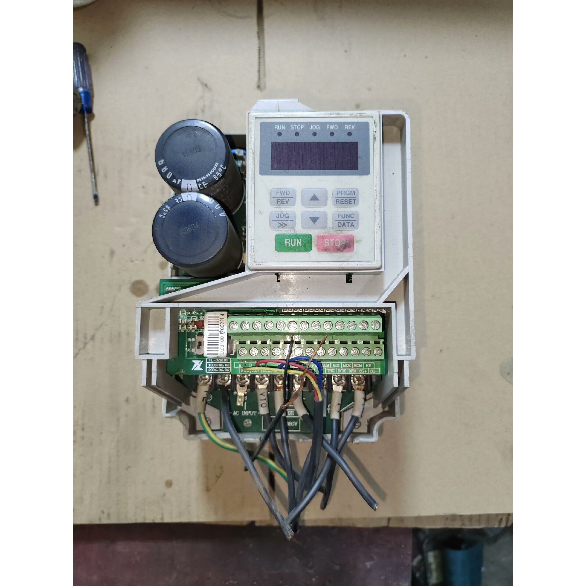 富凌变频器DZB 100B0022L4A 2.2Kw 380议价产品