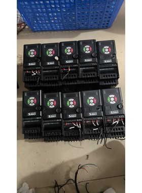 中驱ZQ200M-R75G1B-B变频器,0.75kw,22议价产品
