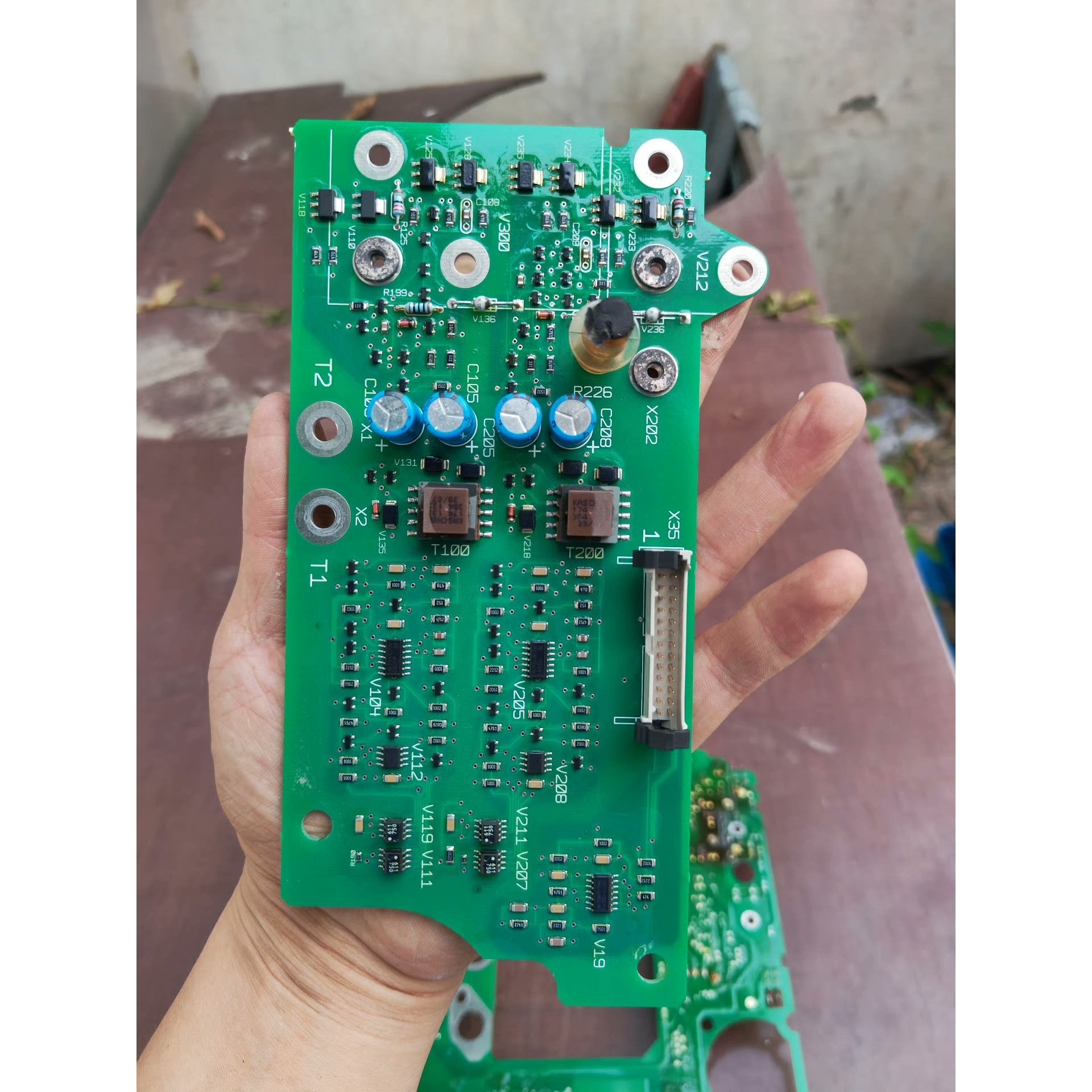 8226LP.4A.XX.V201伦茨变频器驱动板8226L议价产品