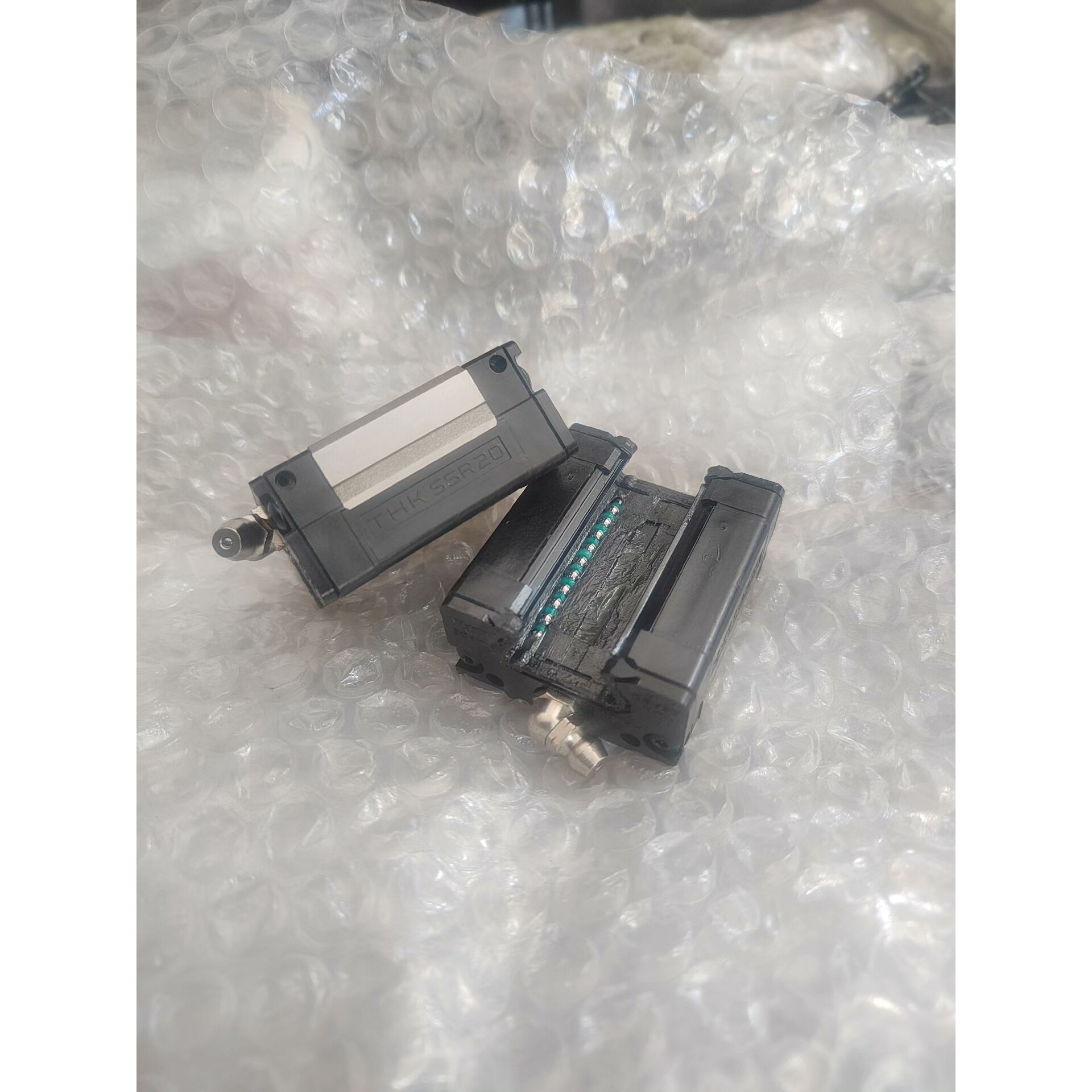 THK SSR20XV滑块几乎全新议价产品