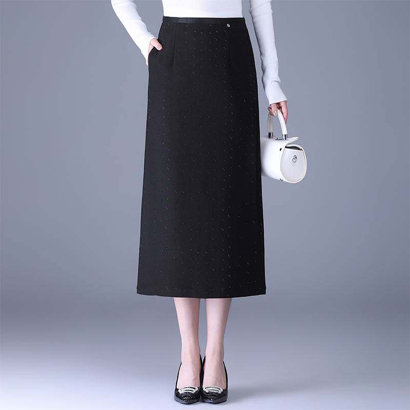 高档品牌黑色简约直筒半身裙女2025年春秋新款高腰通勤中长款显瘦