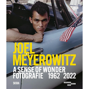 【现货】乔尔·迈耶罗维茨：《奇妙的感觉》1962-2022 年的摄影 Joel Meyerowitz: A Sense of Wonder | 老佛爷书店