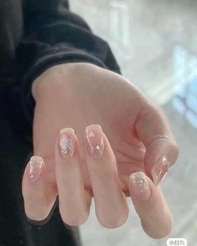 新款气质小清新穿戴甲新娘美甲
