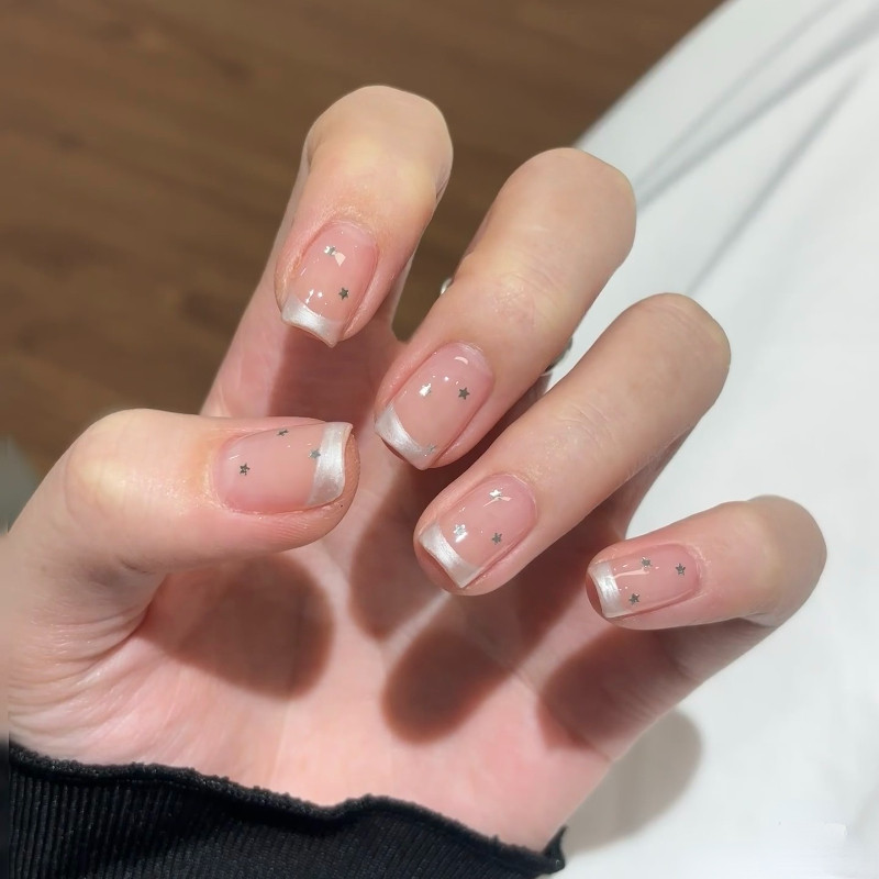 纯手工穿戴甲短款螺纹法式星星温柔裸色假指甲高级感学生简约美甲,彩妆/香水/美妆工具,穿戴甲/甲片,淘宝优惠券,粉丝福利购,淘宝优惠卷