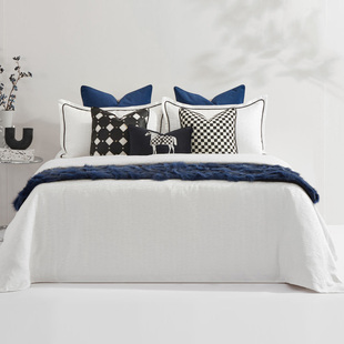 轻奢10件套蓝色床品黑白皮革铆钉拼接抱枕狐狸毛床旗皇家马术腰枕