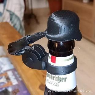 Helmet Soldier Bottle Beer 亚马逊士兵敬礼啤酒瓶头盔 Salute