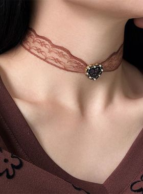 纯欲风咖色蕾丝爱心choker项链女y2k甜酷辣妹个性时尚脖颈链配饰