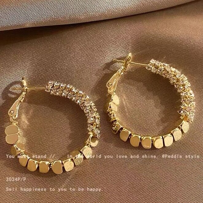 碎银子耳扣小众设计轻奢高级感耳环秋冬2024新款爆款独特圈圈耳饰