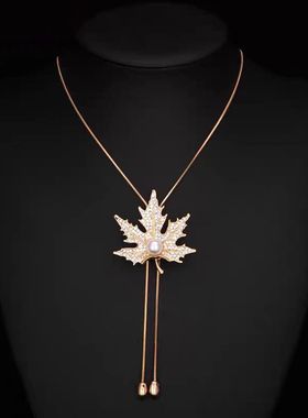 秋冬枫叶毛衣链女长款时尚日常百搭项链配饰个性衣服挂饰卫衣链女