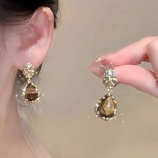 「香槟琥珀」美拉德水滴耳环女气质秋冬2025新款设计感耳钉耳饰