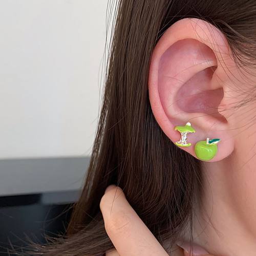 青涩苹果RINGRING商店可爱耳钉女小众设计感独特耳环绿色耳饰