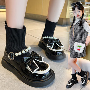 小黄鸭女童鞋小皮鞋2025秋季新款儿童短靴公主秋冬款女孩黑色靴子