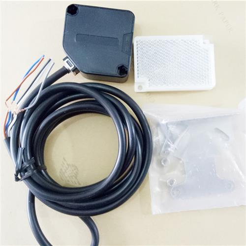 议价快速卷帘门自动门感应器光电开关PMF50R-RF BEN5M- MFR PMF50