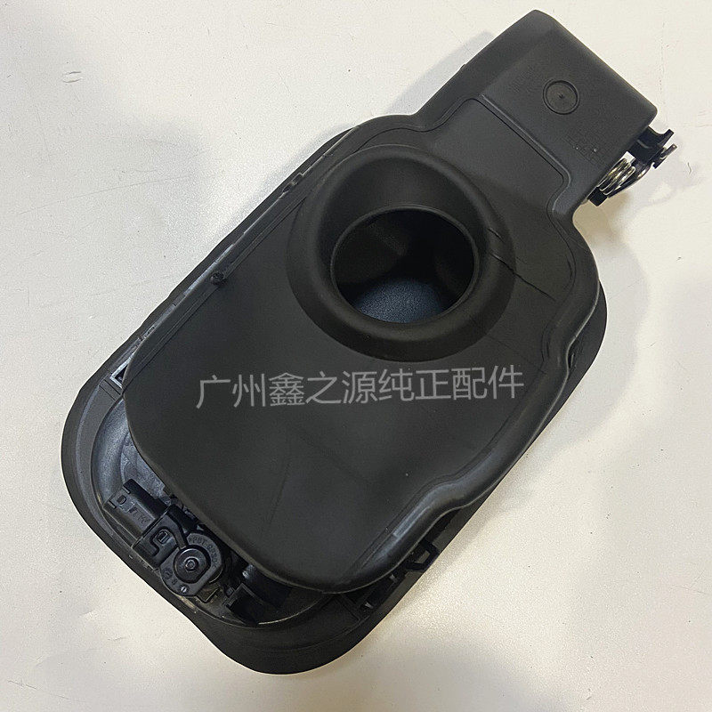 雪佛兰全新科鲁兹油箱管罩