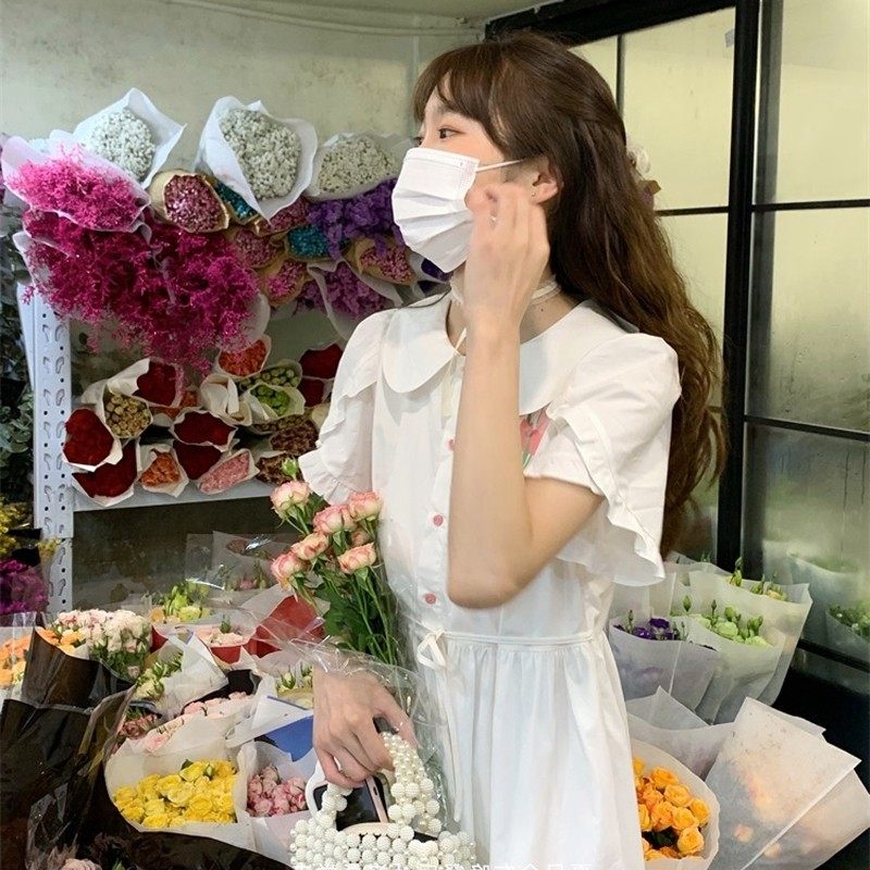 法式复古白色印花减龄娃娃领连衣