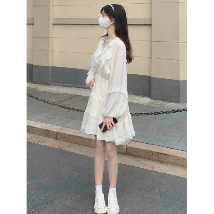 春秋甜美长袖白色连衣裙温柔风淑