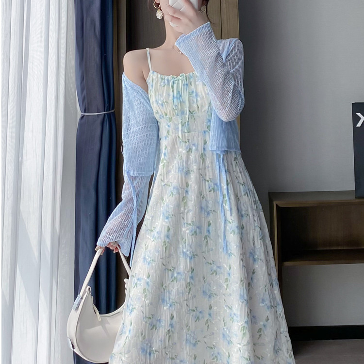 碎花吊带连衣裙女夏季法式小个子长裙海边度假裙子开衫两件套装裙