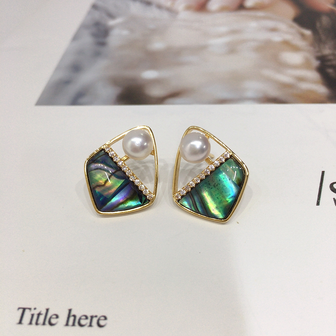 诸暨天然淡水珍珠耳钉女高级感OL风天然海贝贝壳个性珍珠耳饰