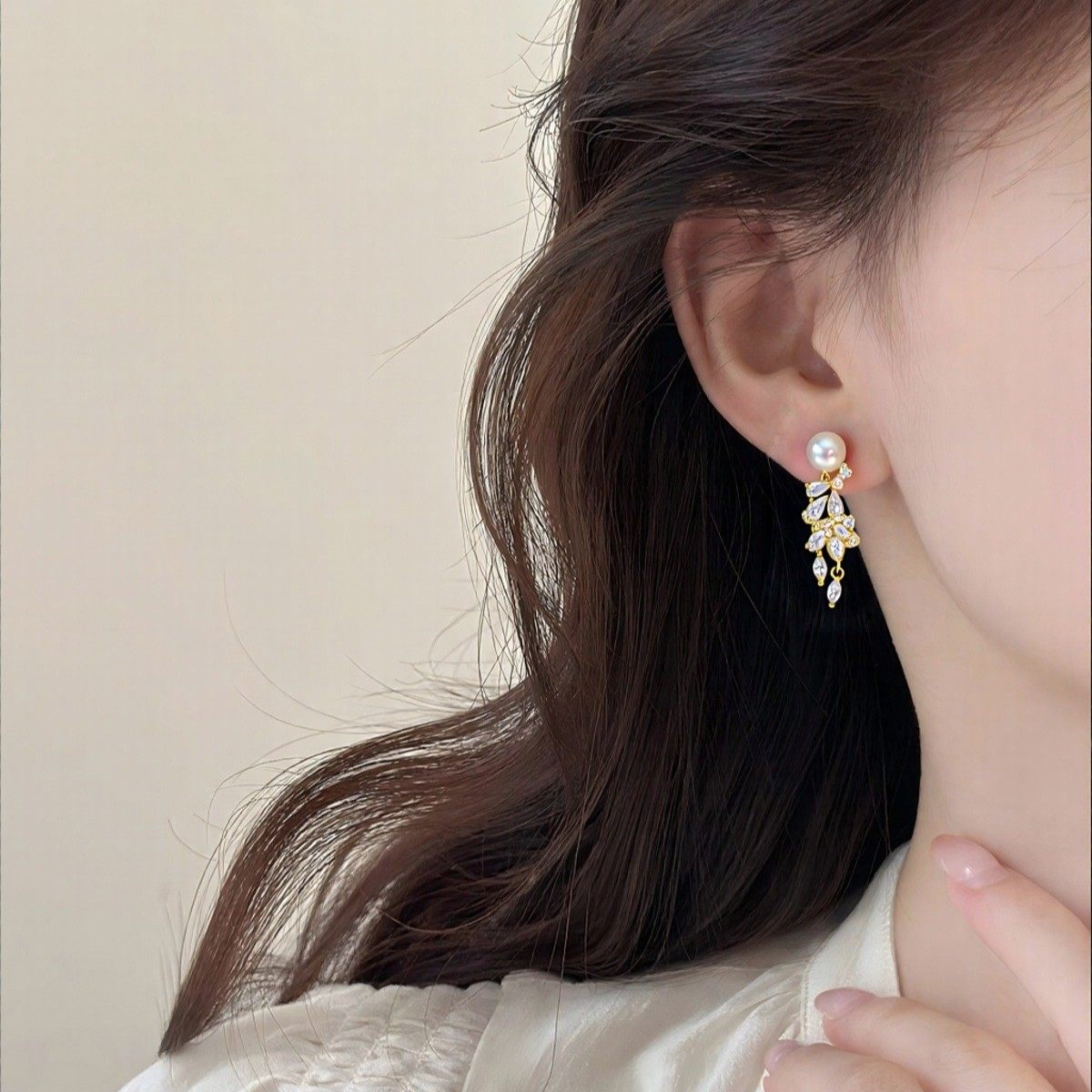s925银天然淡水珍珠耳钉气质满镶锆石高品质宴会款珍珠耳饰