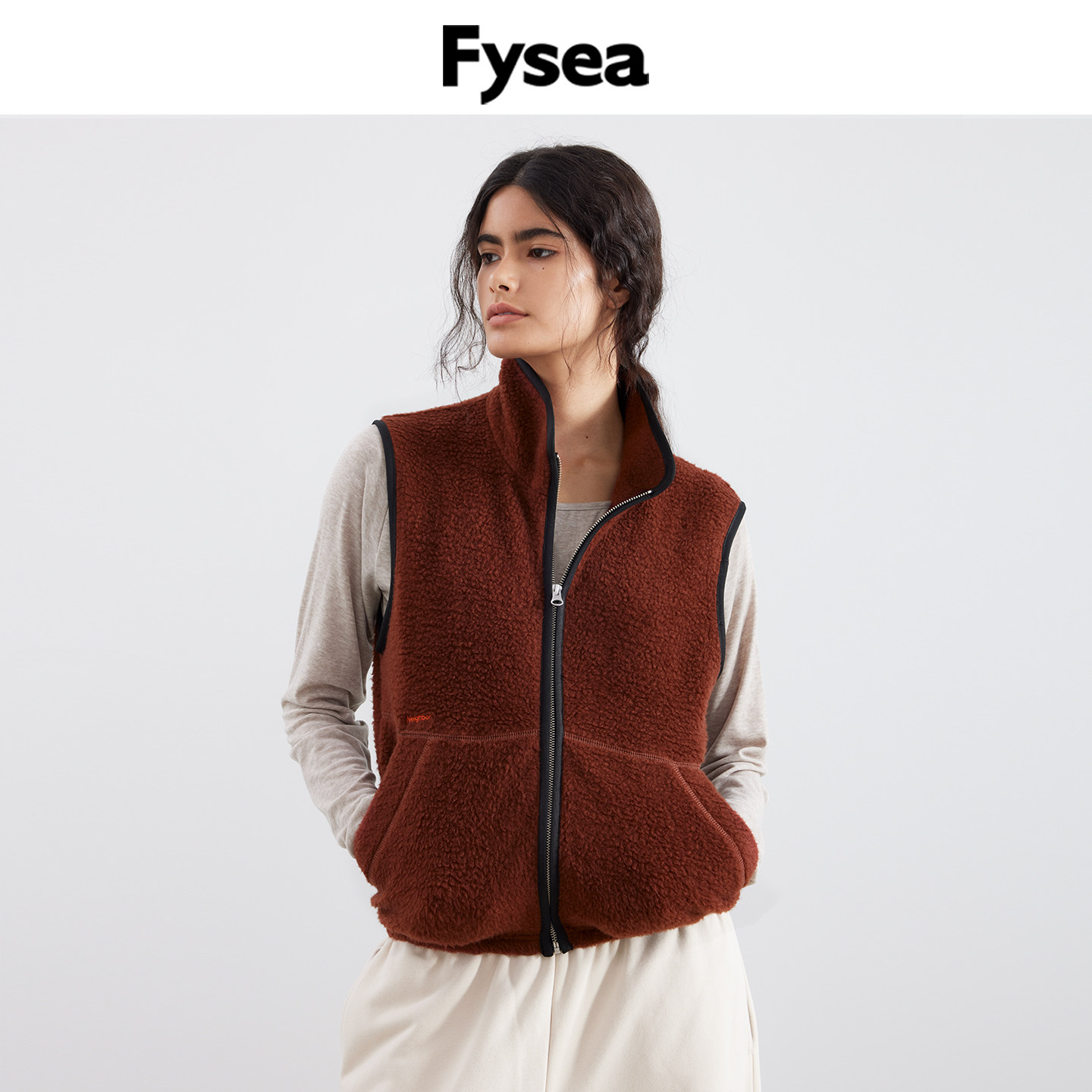 Fysea拉绒羊毛马甲立领百搭背心短款上衣外套叠搭女款2026年秋冬