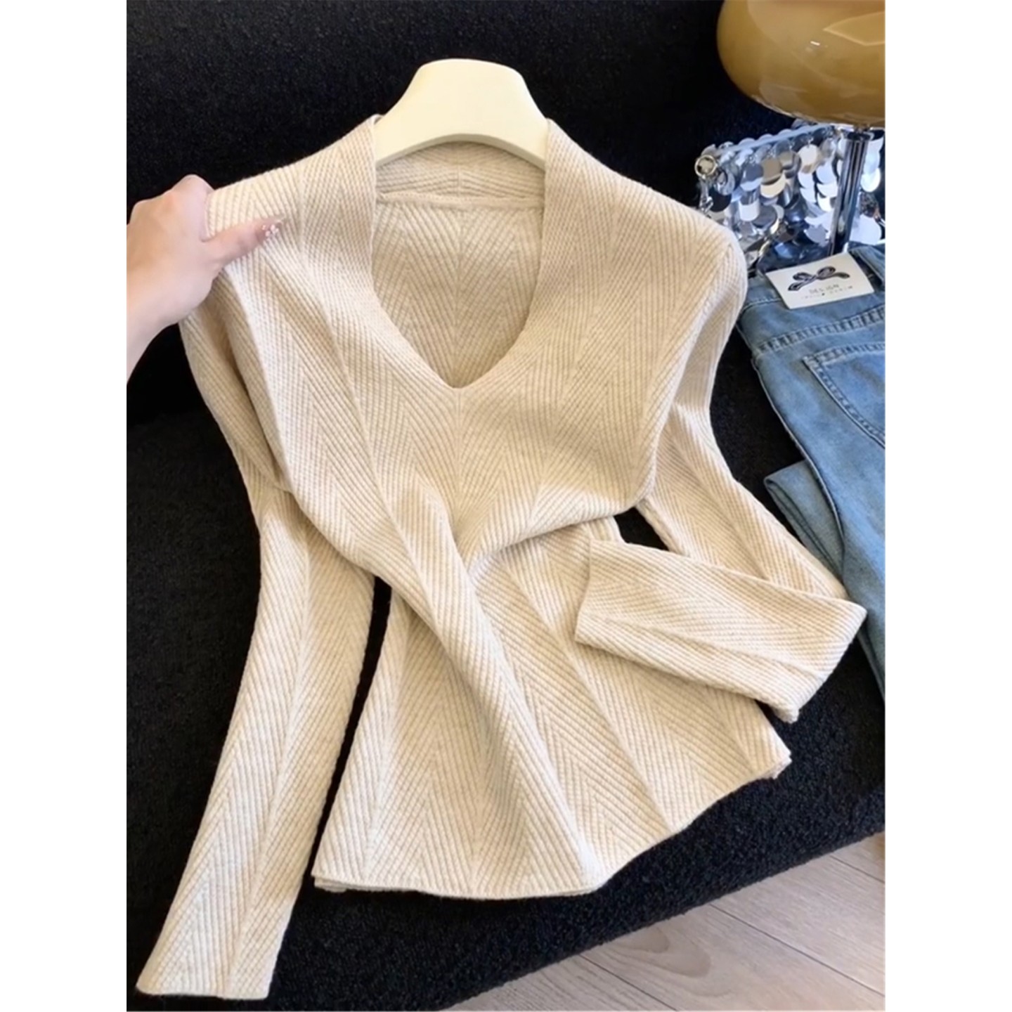 法式高级感V领打底衫女秋冬内搭秋季新款修身针织上衣设计感小众