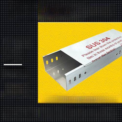 不锈钢304槽式桥架100*50机房封闭式走线槽电缆桥架金属线槽 现货