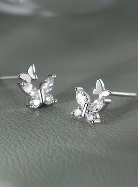 S999银针闪钻锆石双蝴蝶耳钉小巧精致韩系百搭日常耳骨钉