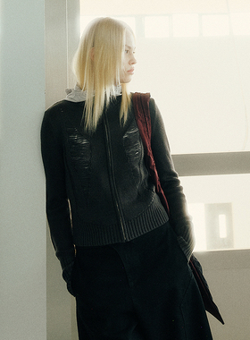 UPONPRO 都市线 曜石黑复古镂空设计感修身小立领拉链毛衣外套