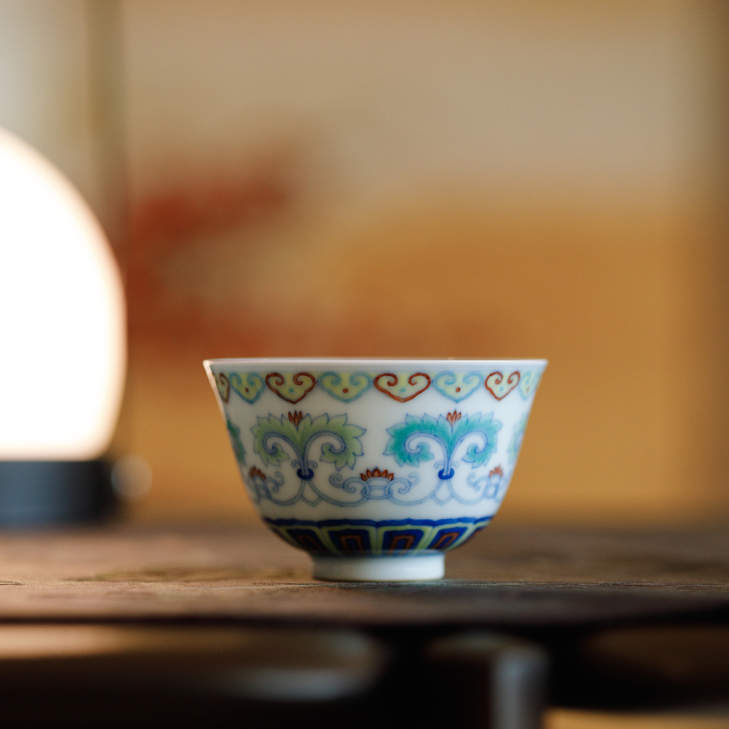 藏真致敬雍正宫廷斗彩凤尾花纹