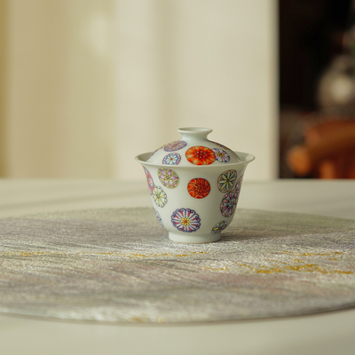 宛玉粉彩皮球花70ml一人饮盖碗