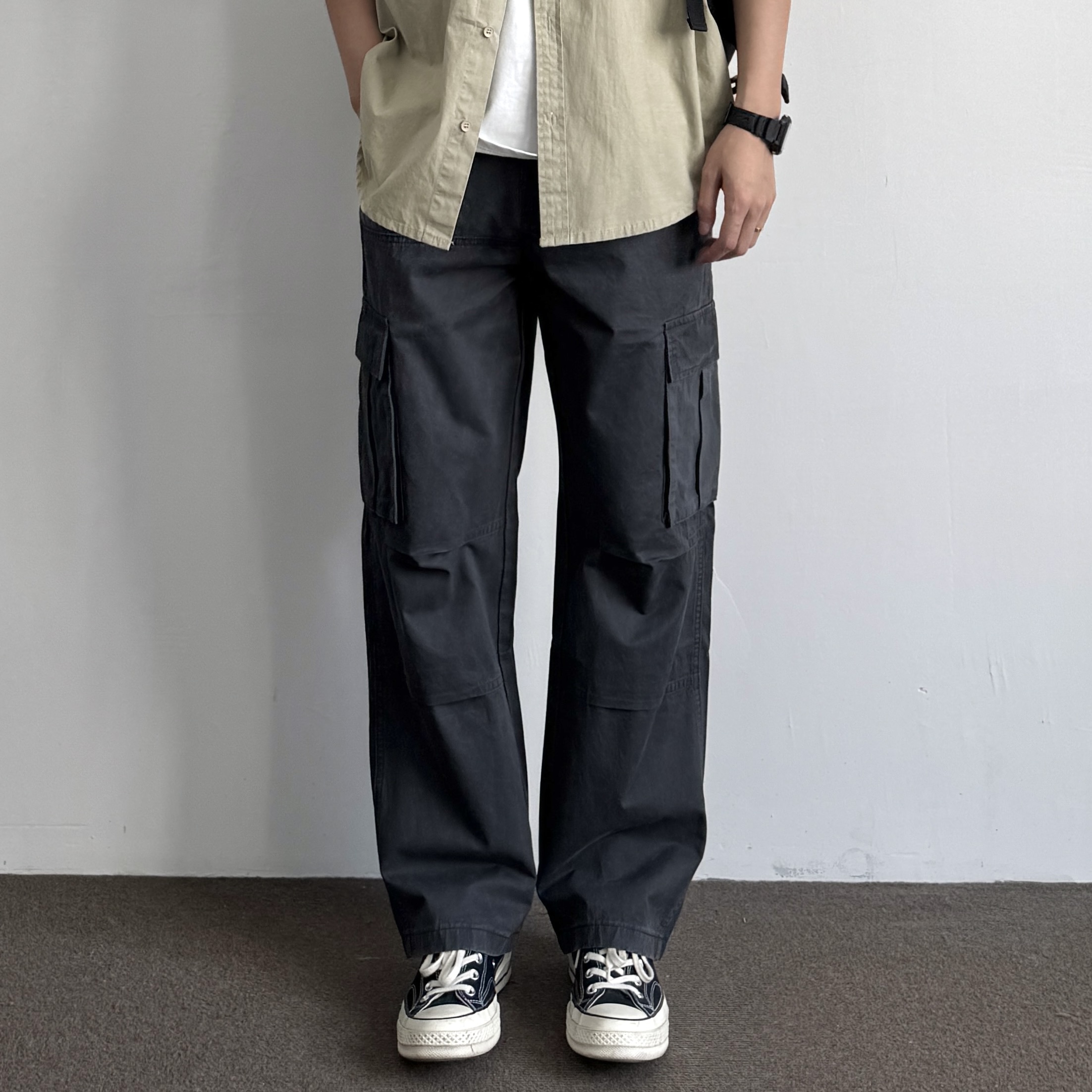 ONUN复古多口袋宽松直筒工装裤