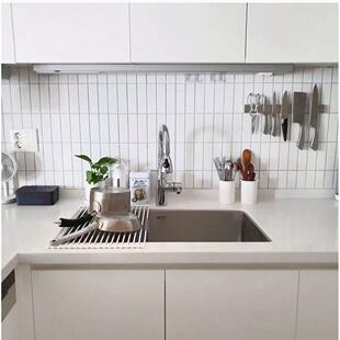 包邮日式厨房不锈钢免打孔磁吸铁石刀架壁挂免钉上墙刀具收纳