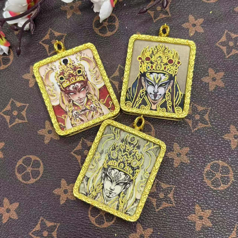 新款唐卡白鹤童子唐卡吊坠祥云框嘎乌盒后盖太极八卦唐卡送绳