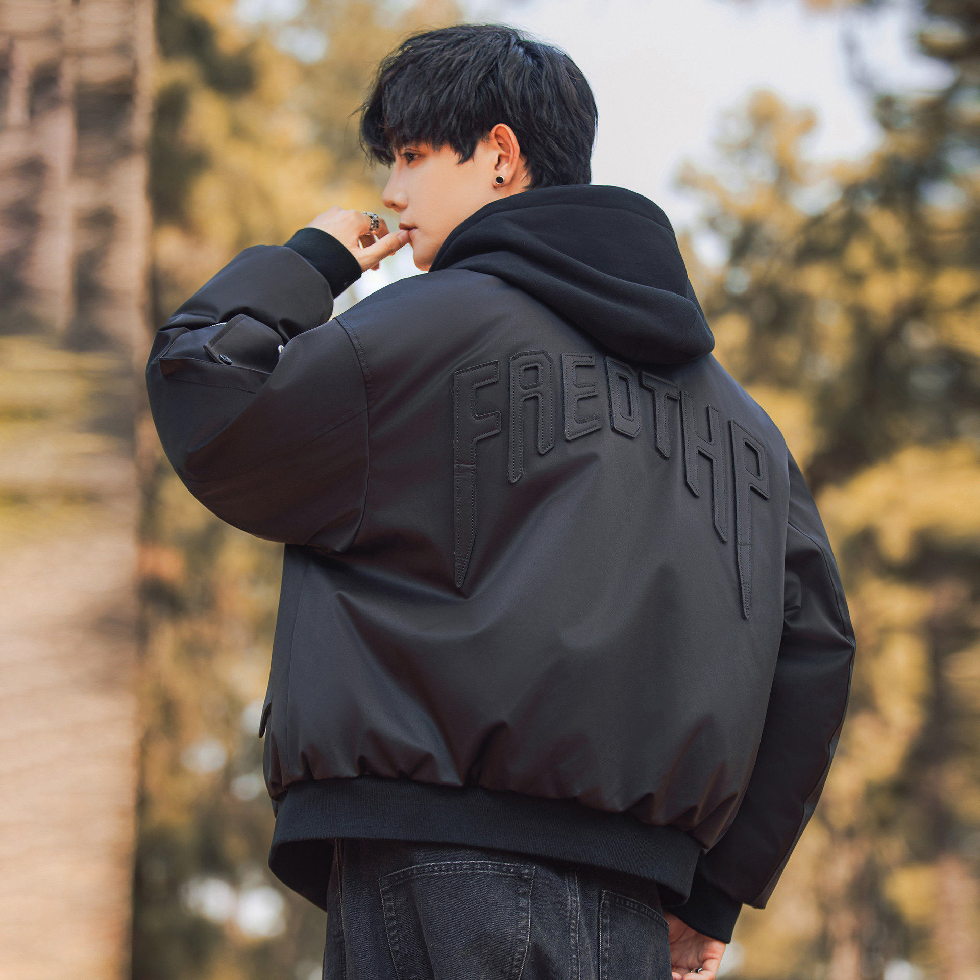 可拆连帽羽绒服男款冬季加厚26新款宽松潮牌青少年保暖棒球服外套