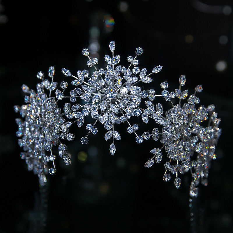 优质冰雪女王皇冠网红新妆v结婚饰品满钻饰石重工王冠婚礼跟娘高