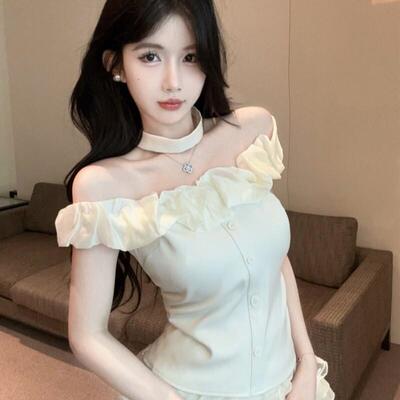 法式温柔一字肩洋气修身小衫短上衣女夏季新款别致设计感短袖T恤
