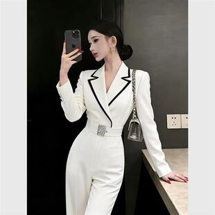 白色连体裤2026早春重要场合轻奢高级感小香风收腰一体式连衣裤子