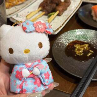 公仔挂饰hellokitty玩偶挂件系列圣诞节品凯蒂猫小礼物黑红毛绒饰