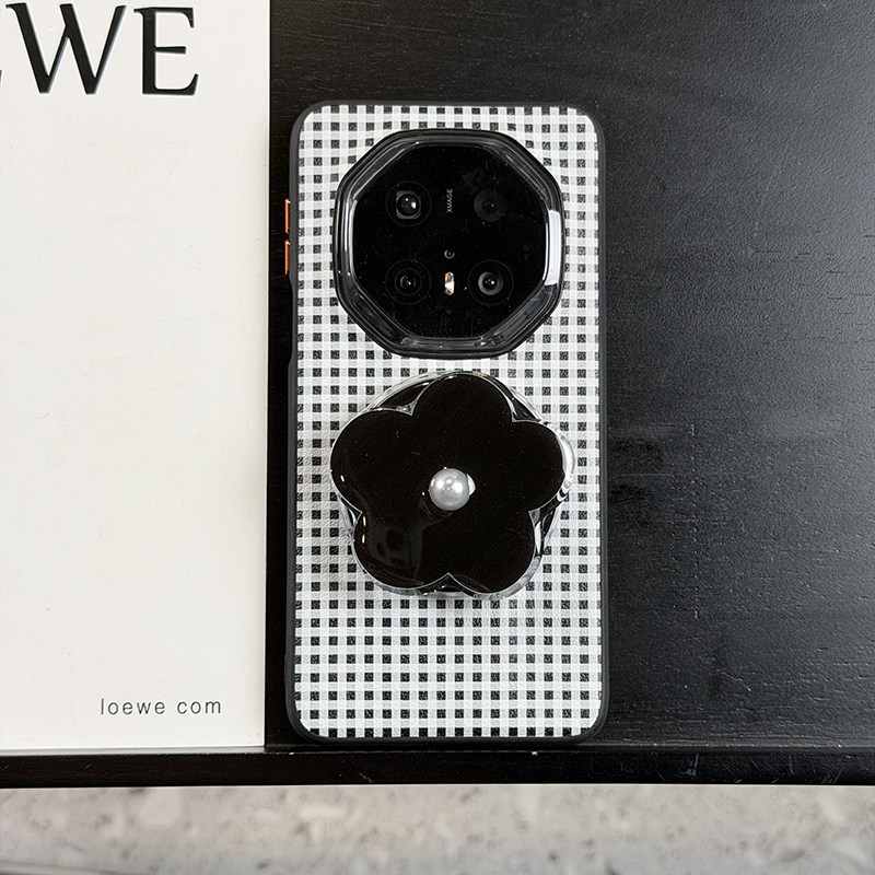 高级磁吸黑格纹适用华为mate70rs非凡大师手机壳皮纹mate80RS非凡保护套防摔软边网红ins黑花朵磁吸气囊支架