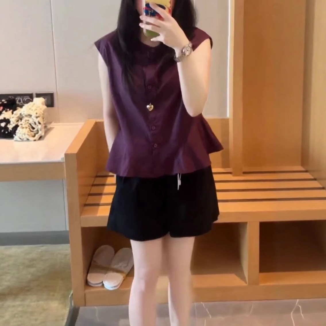 英国moleubak夏季新款时尚圆领无袖衬衫洋气高腰短裤女潮