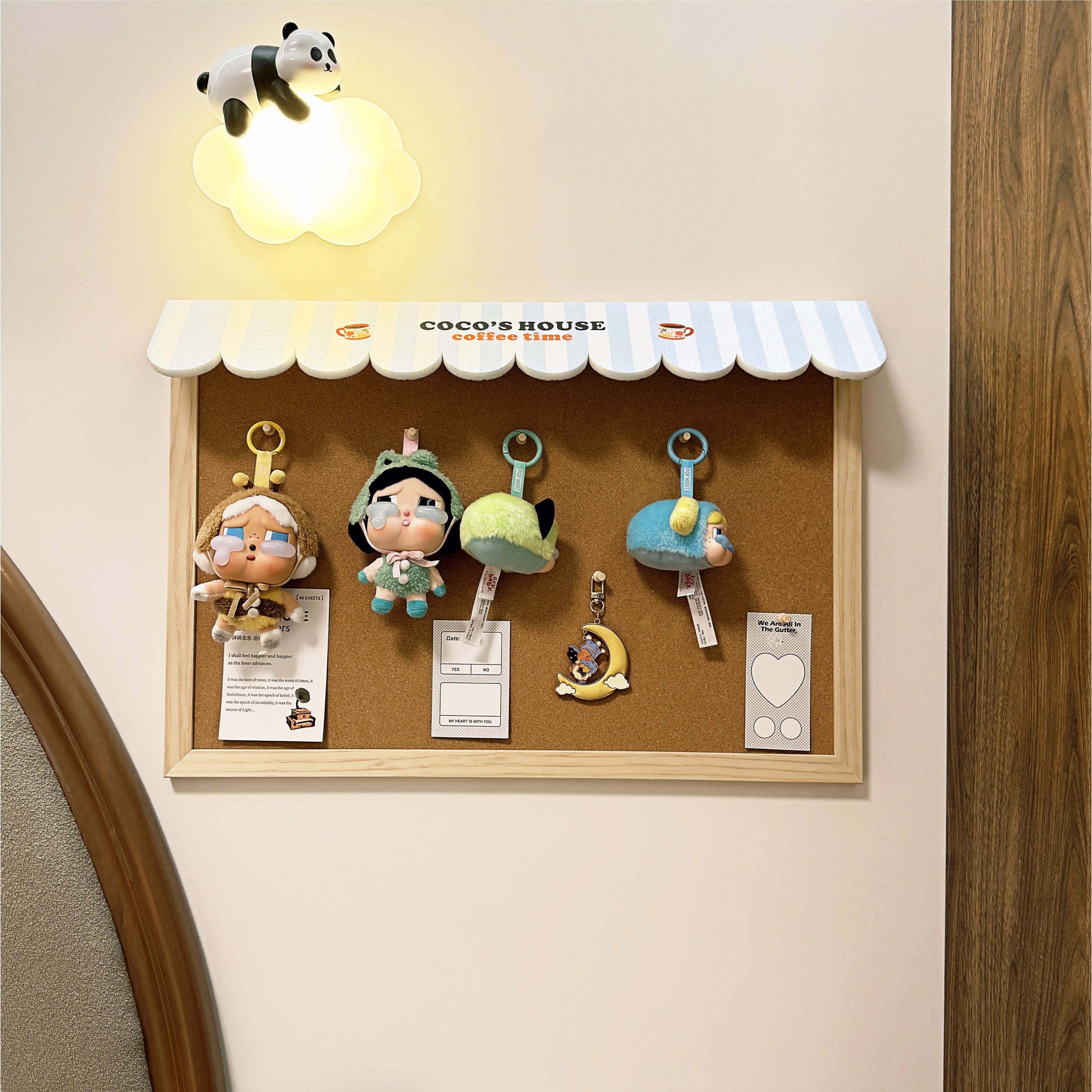 实木屋檐软木板毛毡板照片墙毛绒玩具钥匙扣收纳展示墙背景留言板