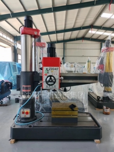 沈阳一机集团厂家直销Z3040 Z3050摇臂钻床自动走刀可选液压锁紧