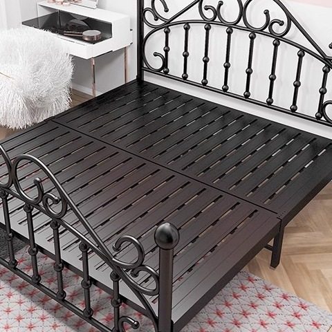 现代简约铁艺床1.5米双人1.8儿童铁床网红公主铁架北欧单人1.2m