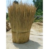 原始干稻草农家乐屋顶装 饰帘子草编大棚保温防寒毡子草